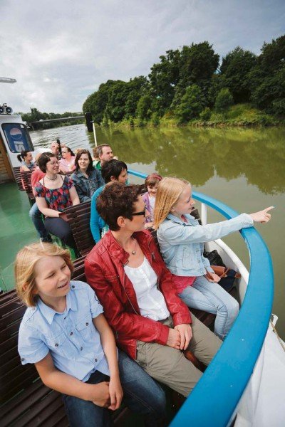 Visitors onboard the Neckar-Käpt’n enjoy a day cruise along the Neckar River onboard the MS Wilhelma, the flag ship of the Neckar-Käpt’n. The Neckar-Käpt’n offers scenic cruise routes along the Neckar River. Cruises take off from the Wilhelma pier in Bad Cannstatt.  — Photo courtesy of Neckar-Käpt’n.