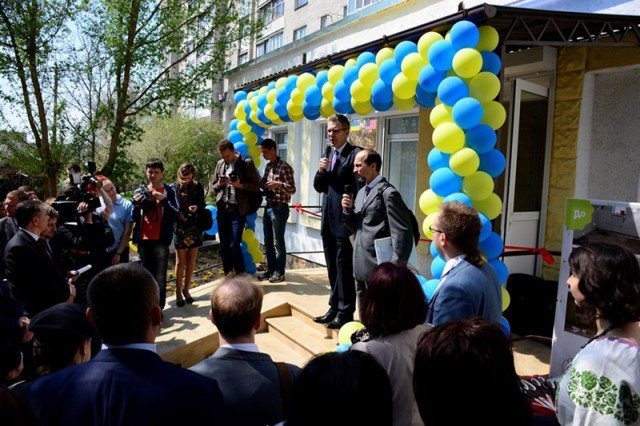Geoffrey Pyatt, U.S. Ambassador to Ukraine speaks at an inauguration ceremony for the Vinnytsia Community Education Center April 27, 2015. The center was previously an unoccupied building which was renovated by U.S. European Command (EUCOM) in cooperation with the Office of Defense Cooperation (ODC), United States Agency for International Development (USAID), and local Ukrainian government and non-goverment agencies. The project coordination began in 2012 by local non-government organizations working to provide education, training and protection to socially vulnerable sectors of the community to prevent human trafficking. (U.S. European Command photo by Master Sgt. Charles D. Larkin Sr./RELEASED)