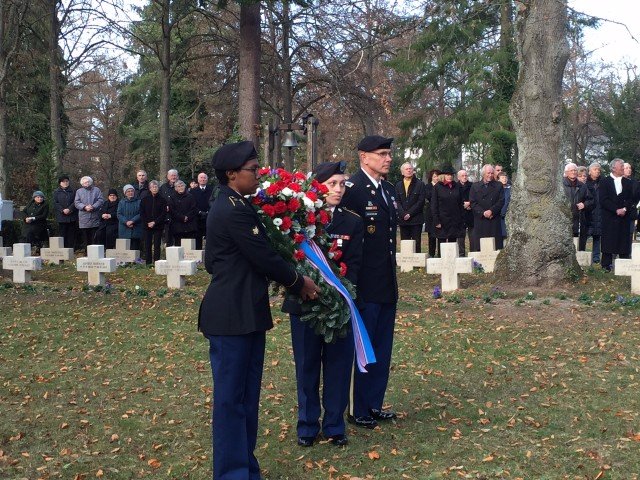 Boeblingen, Germany National Day of Mourning wreath laying ceremony, Nov. 2015. Photo by Carola Meusel. 