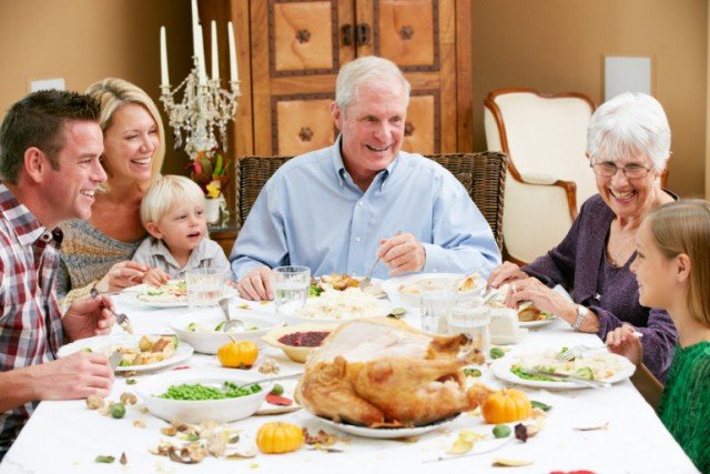 healthy holiday turkey thanksgiving christmas shutterstock_121428718-770x514