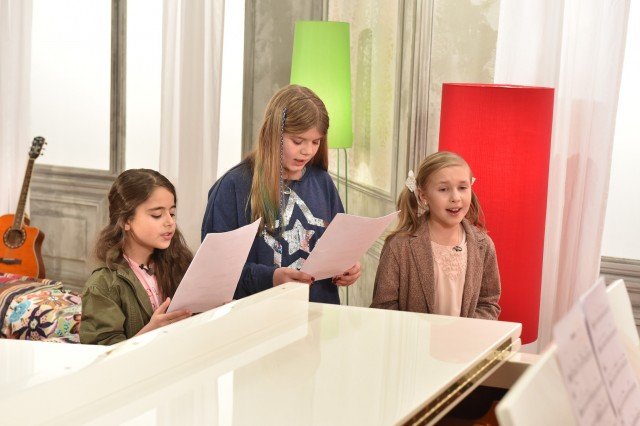 Patch Elementary School student Leilani Howland continues her quest for the German title of “The Voice Kids” when she competes March 11 on the German television channel SAT.1. (©SAT.1/André Kowalski).